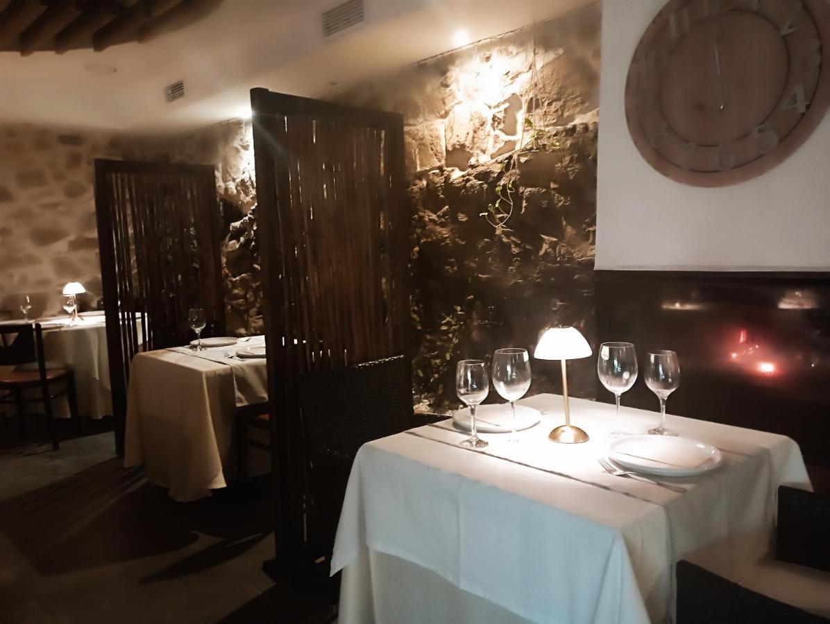 Restaurante & Hotel Rural El Mirador De Trevejo,Ideal Para Parejas Villamiel Bagian luar foto